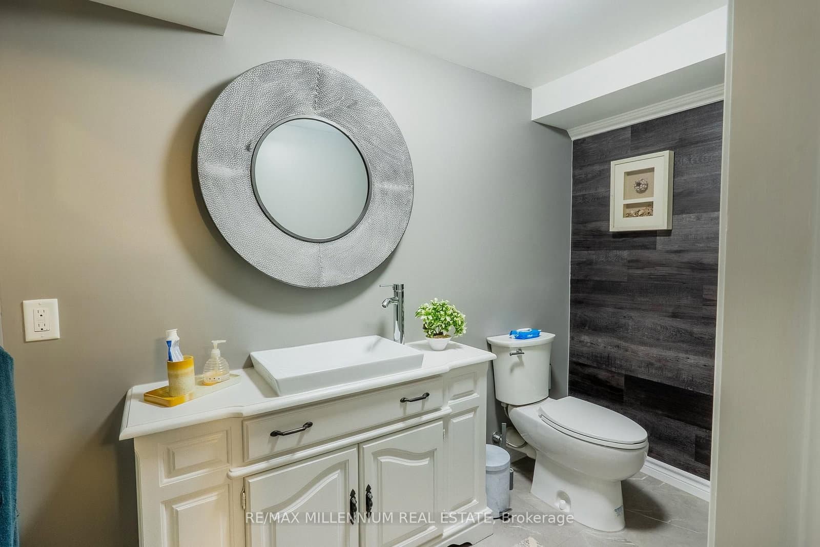 230 Meadowbrook Drive, Unit 11 thumbnail 17