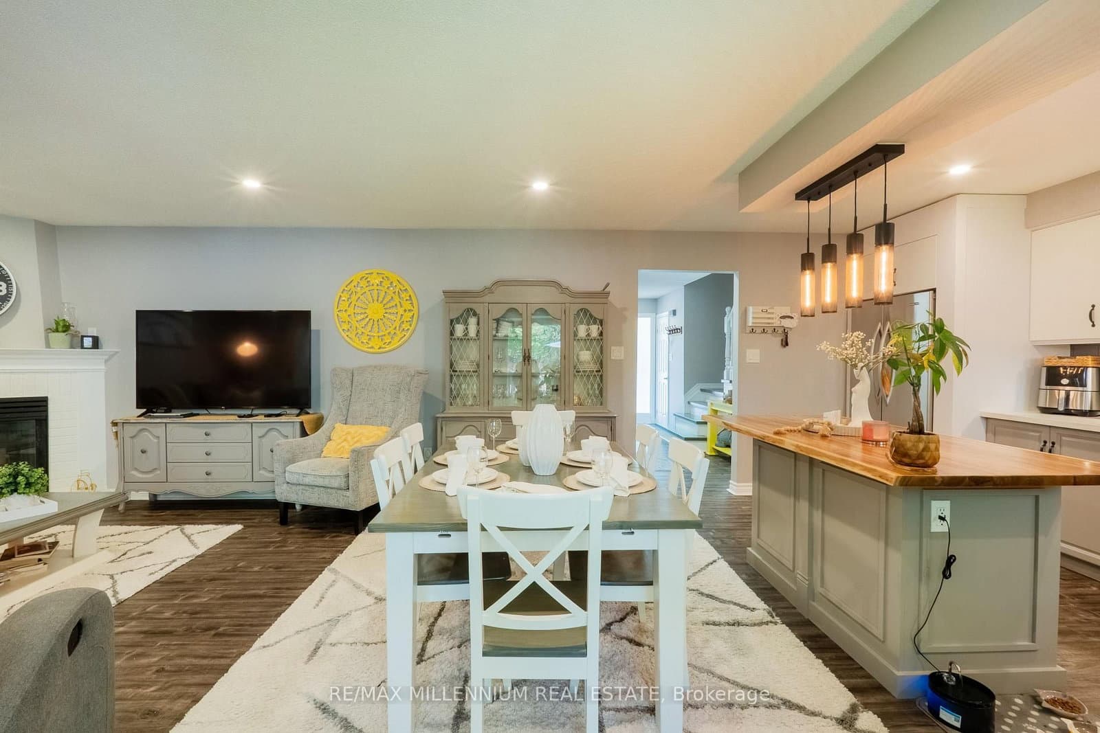 230 Meadowbrook Drive, Unit 11 thumbnail 19