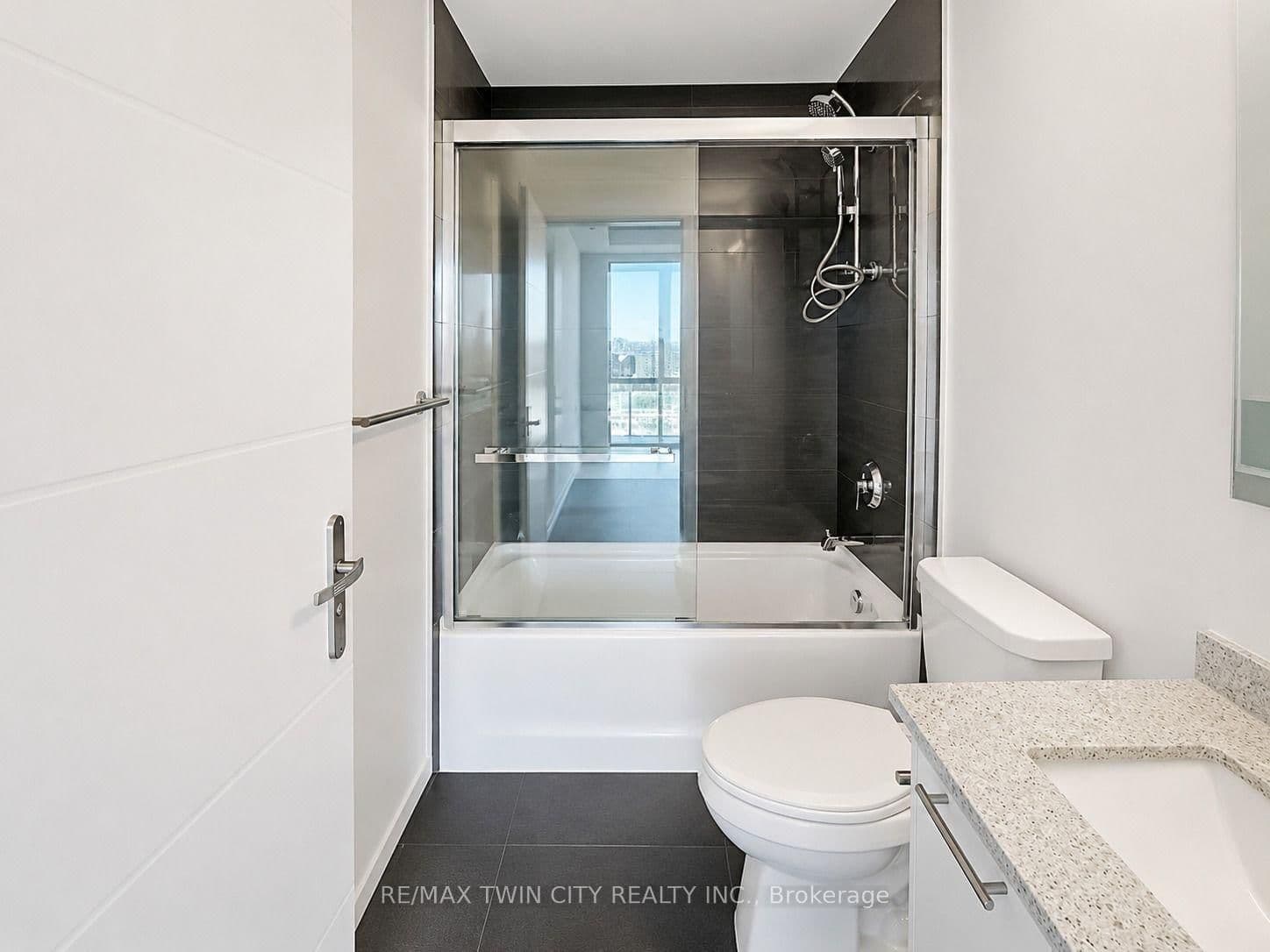 30 Francis Street, Unit 2711 thumbnail 17