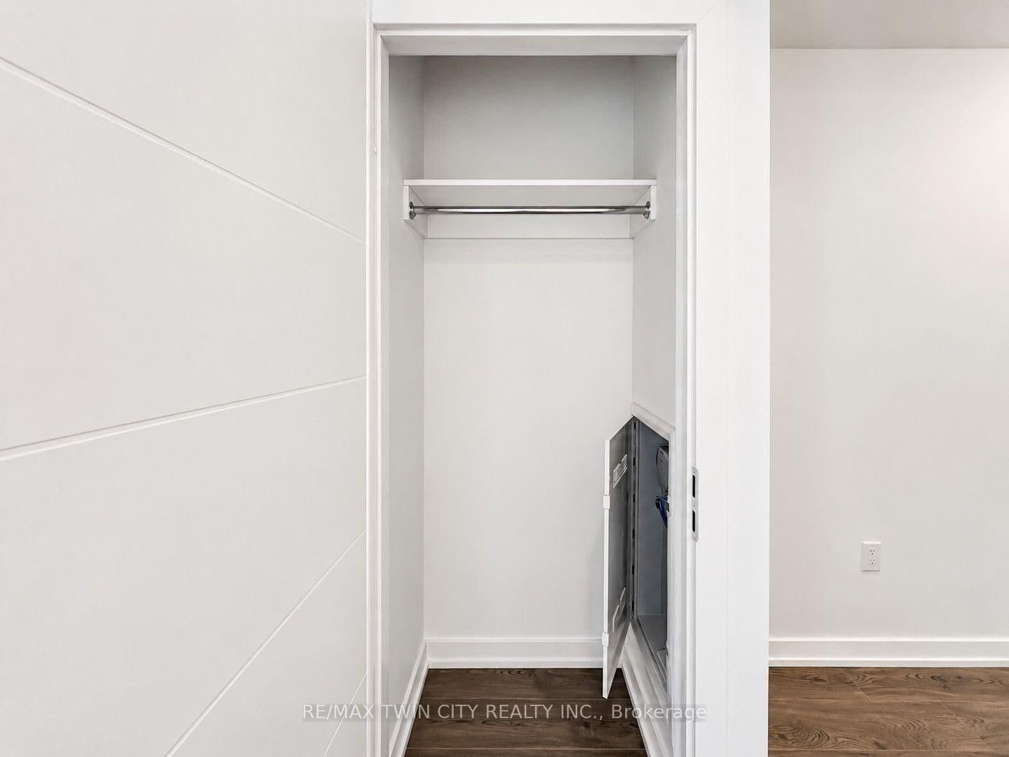 30 Francis Street, Unit 2711 thumbnail 6