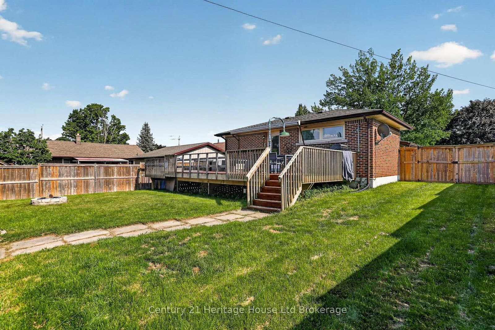 1037 Warwick Street thumbnail 32