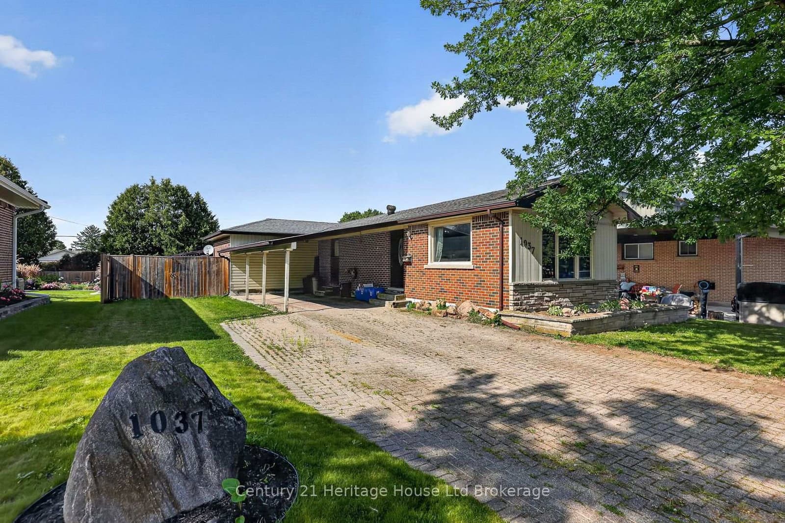 1037 Warwick Street thumbnail 8