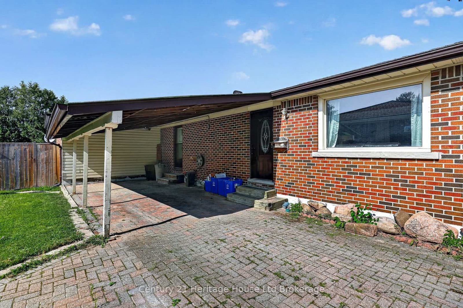 1037 Warwick Street thumbnail 9