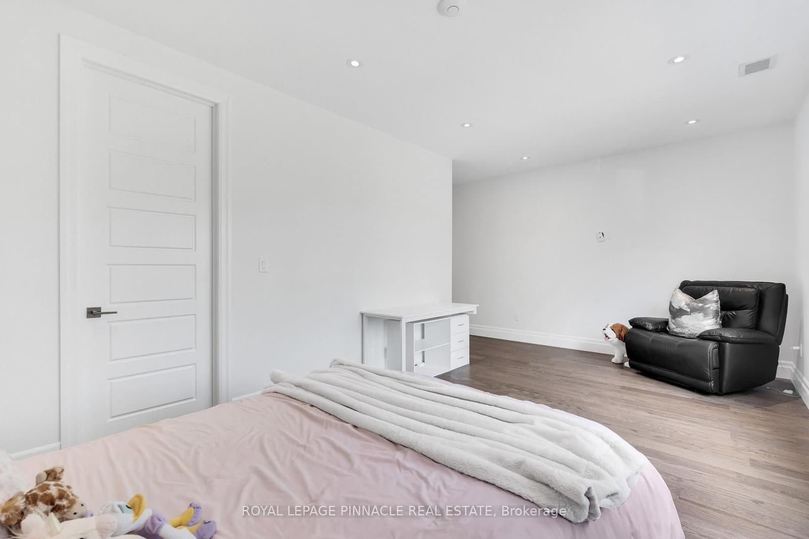 138 Woolwich Street S thumbnail 35