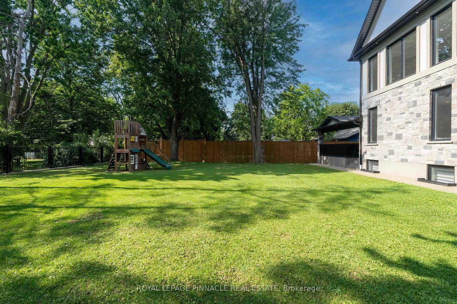 138 Woolwich Street S thumbnail 45