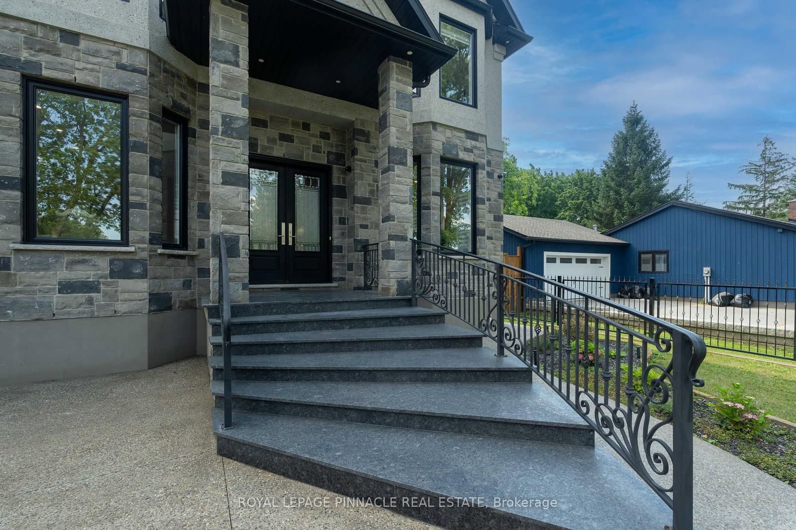 138 Woolwich Street S thumbnail 5