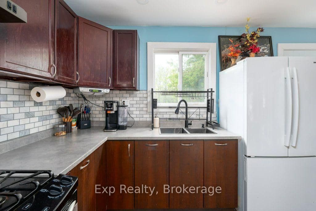 525 Cannifton Road N thumbnail 14