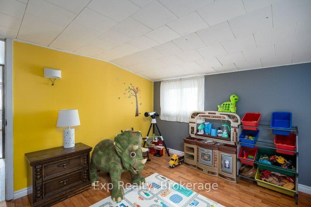 525 Cannifton Road N thumbnail 20