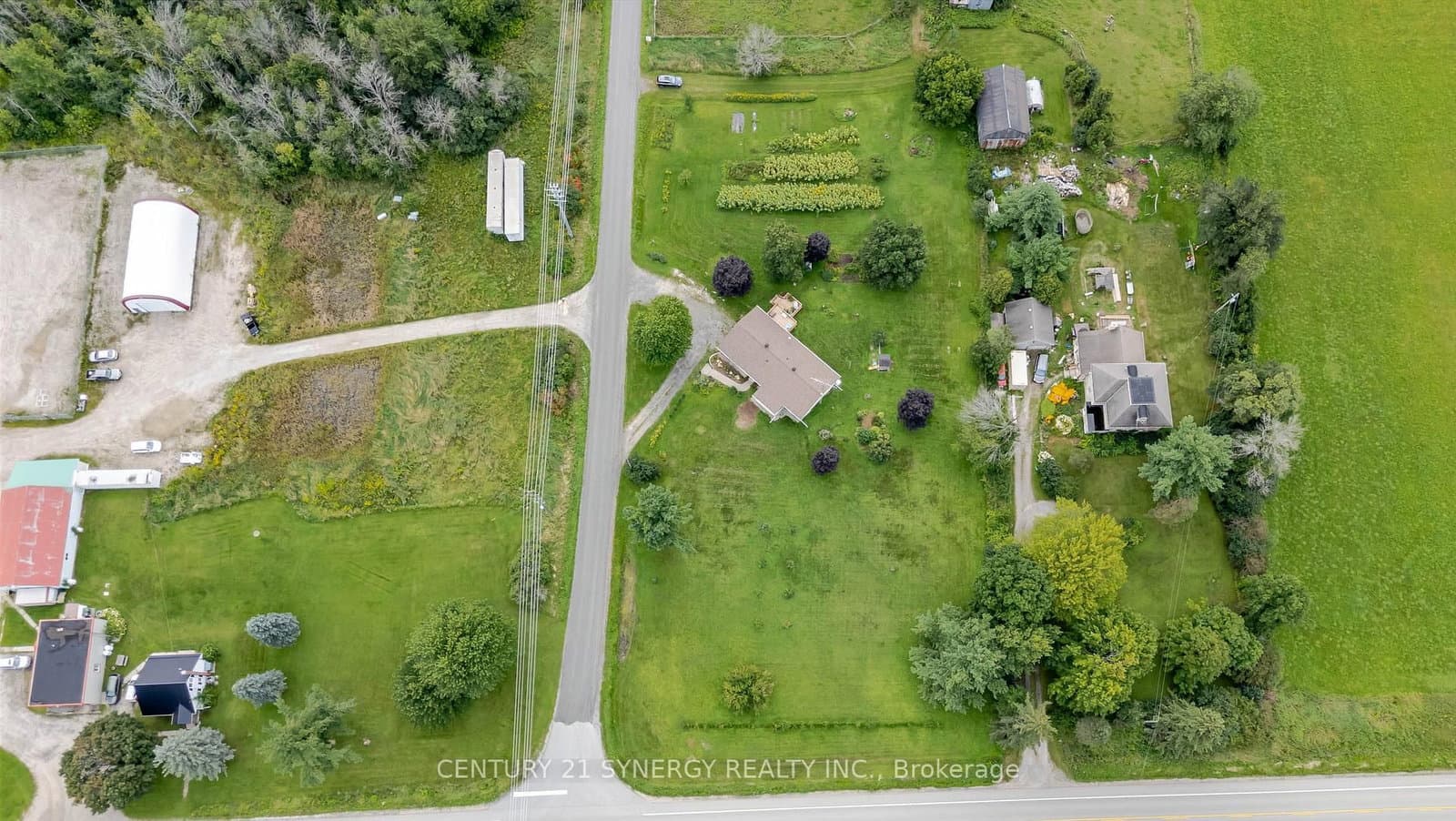 677 Bowes Side Road thumbnail 39