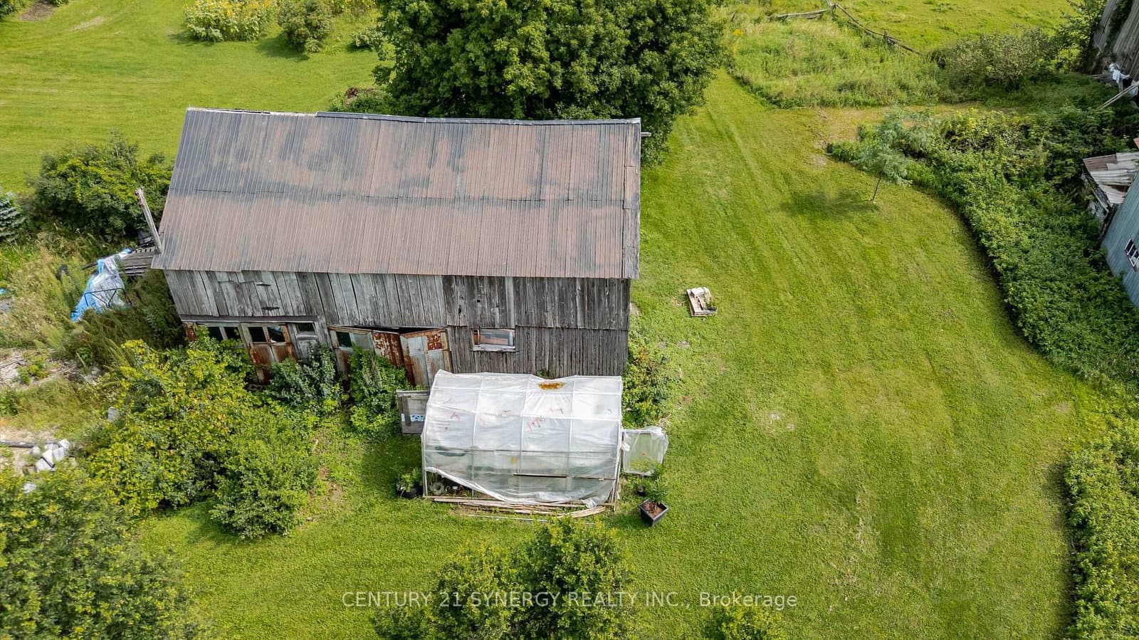 677 Bowes Side Road thumbnail 8