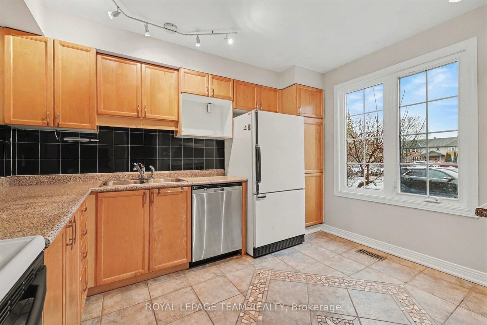 187 MONTEREY Drive thumbnail 10