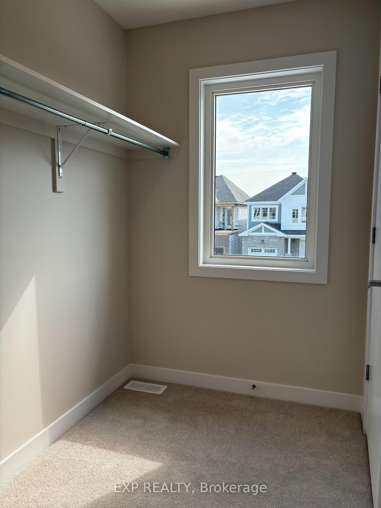 530 OLDENBURG Avenue thumbnail 22