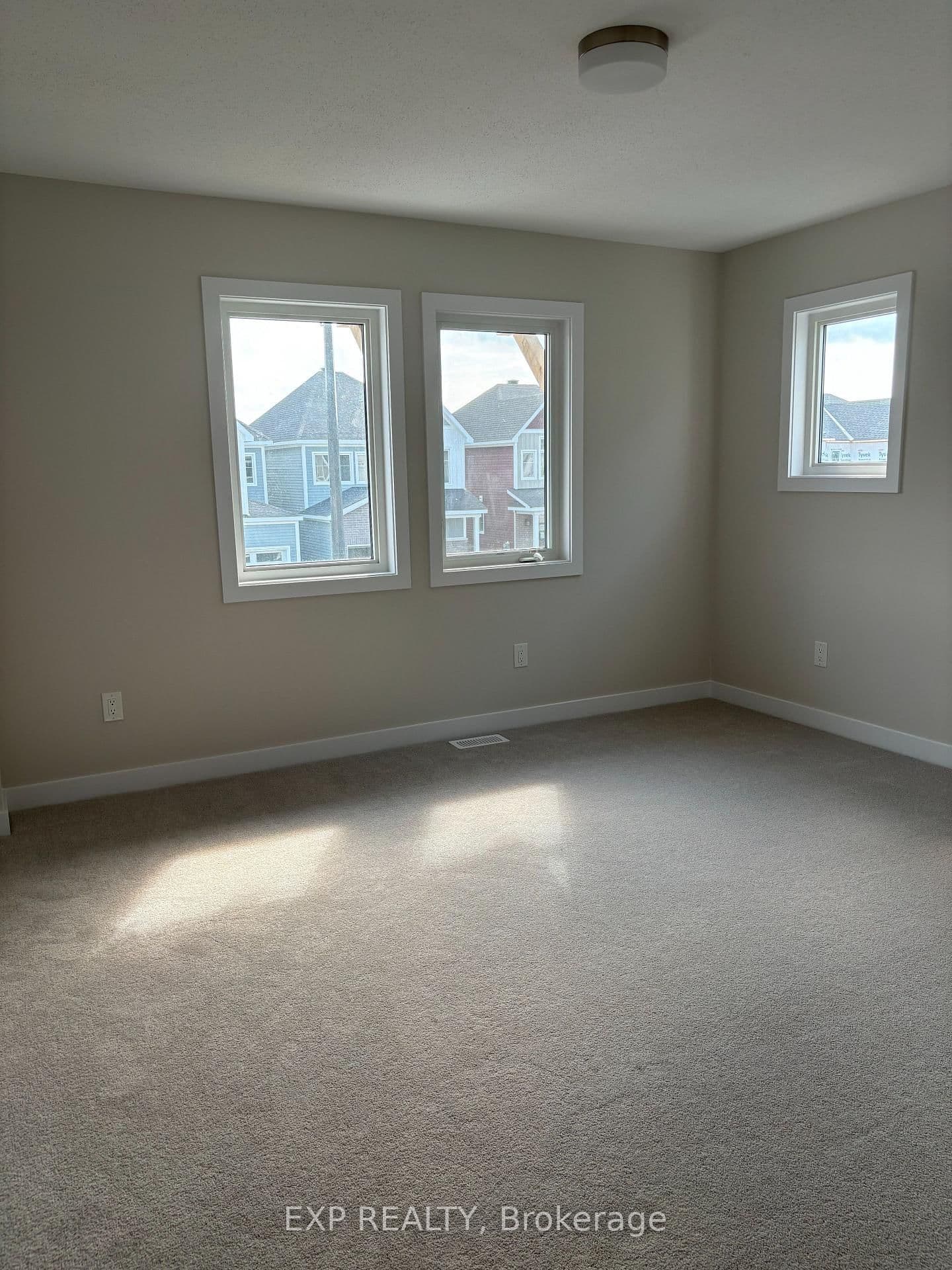 530 OLDENBURG Avenue thumbnail 28