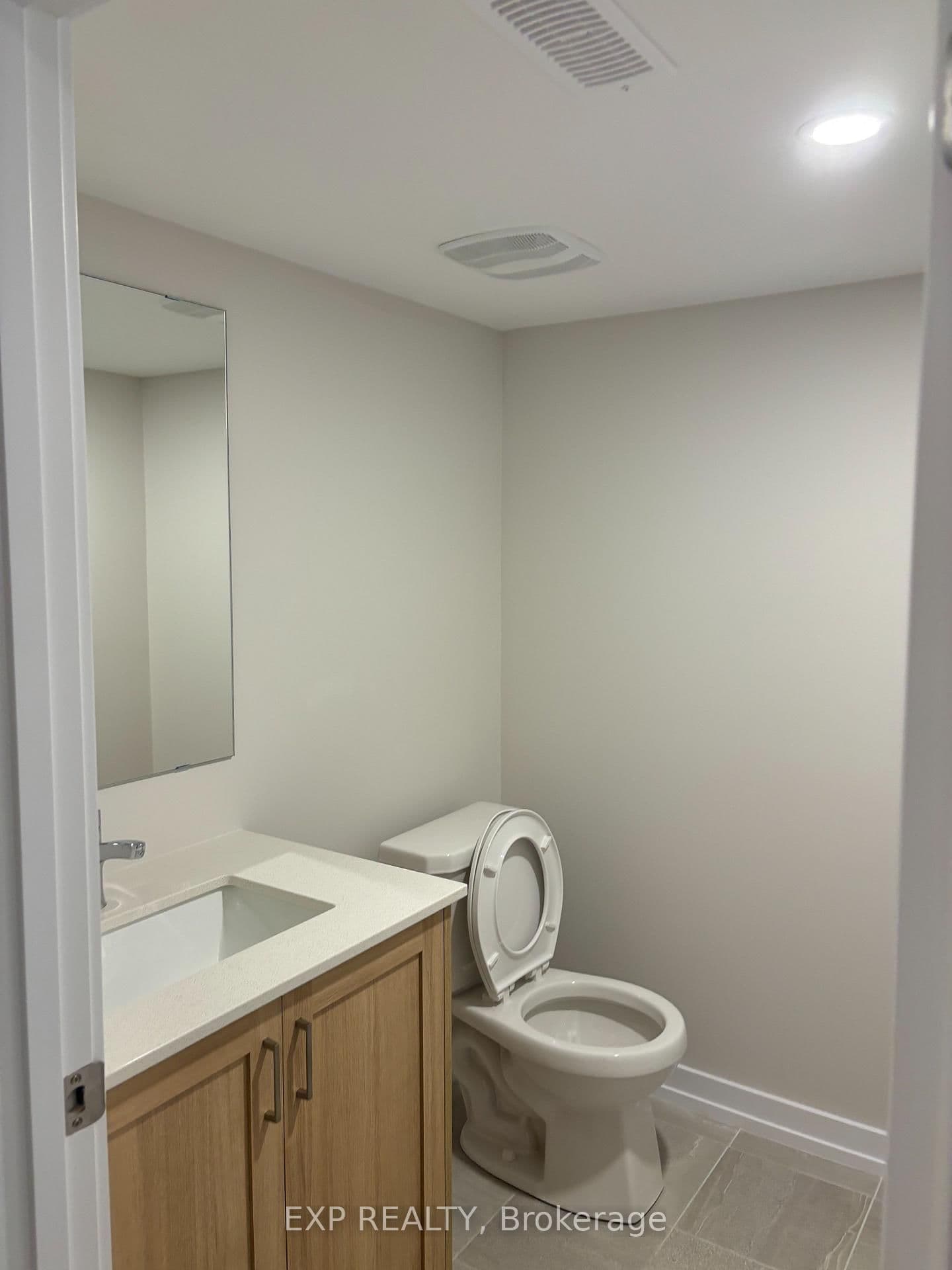 530 OLDENBURG Avenue thumbnail 9