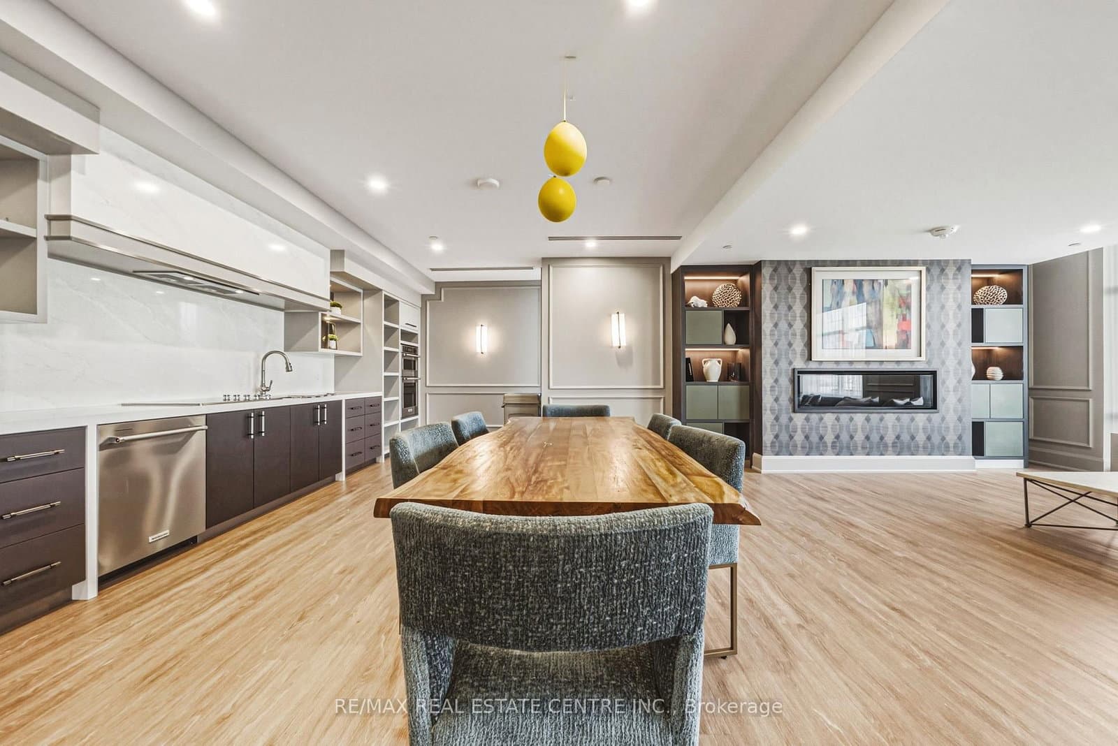 470 Dundas Street E, Unit 1202 thumbnail 33