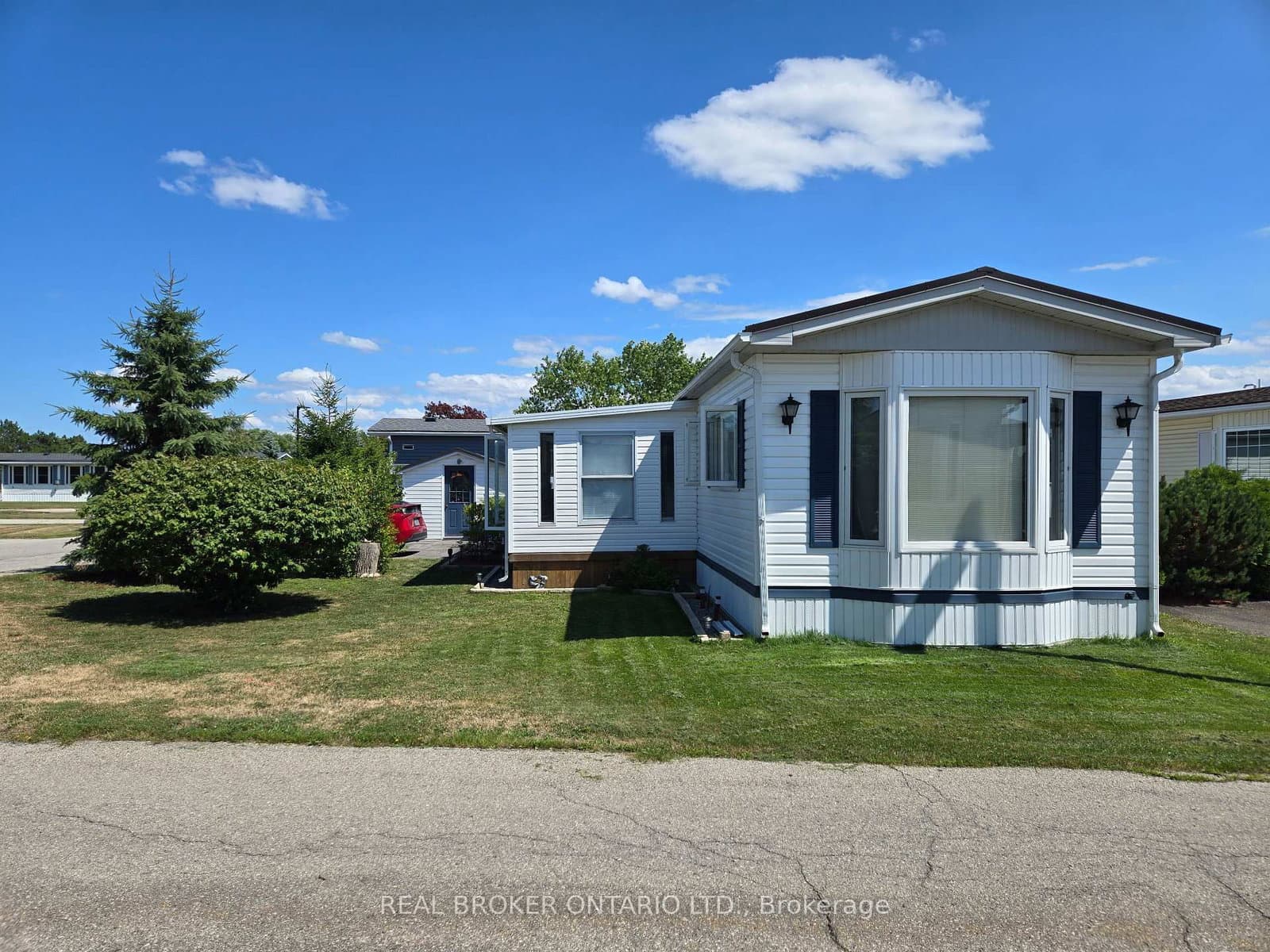 3033 Townline Road, Unit 10 thumbnail 2