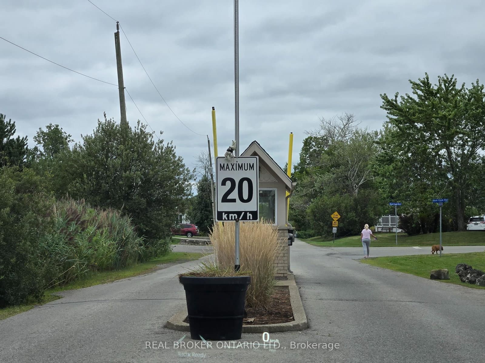 3033 Townline Road, Unit 10 thumbnail 6
