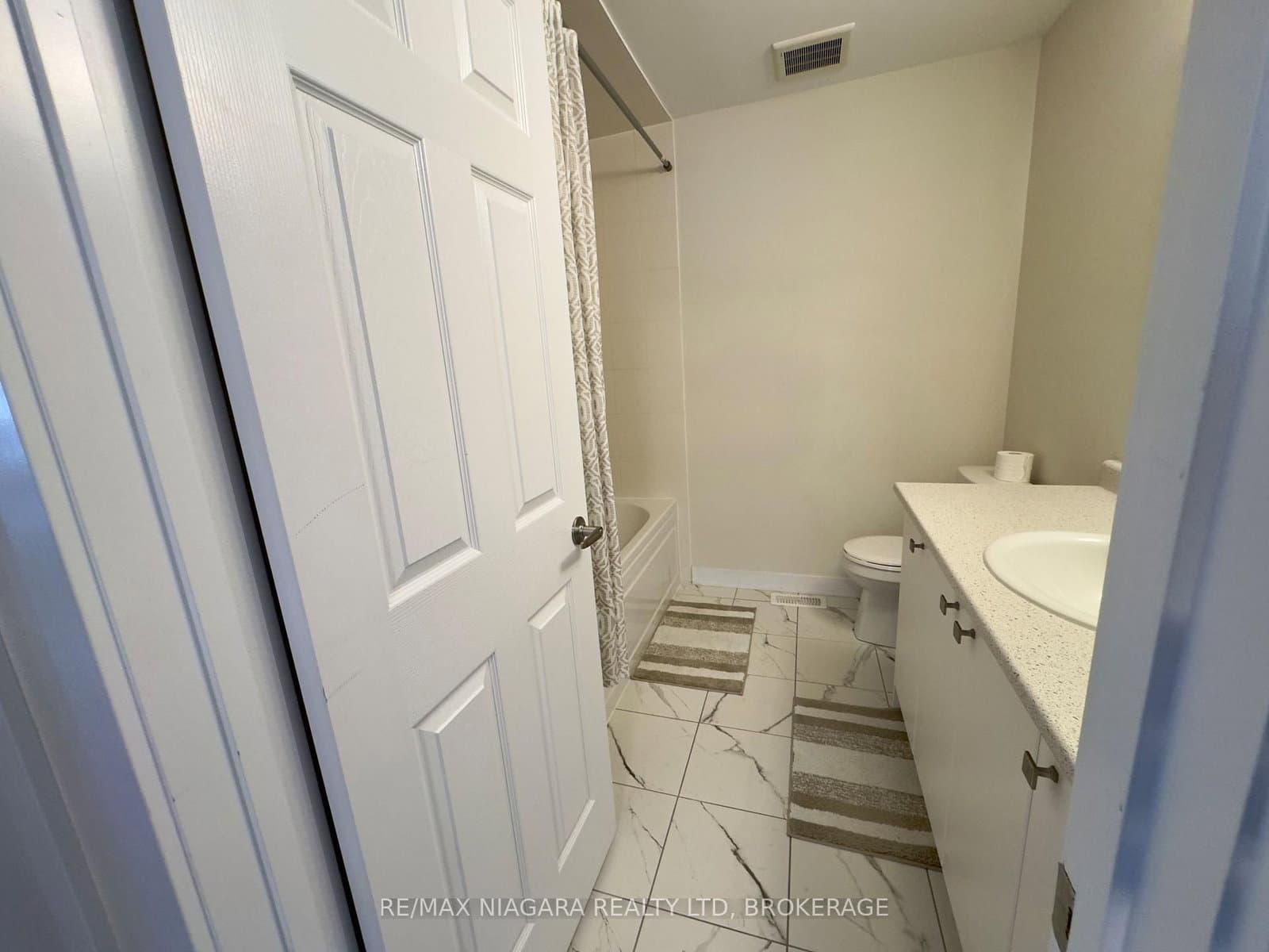 21 Keelson Street, Unit Upper thumbnail 5