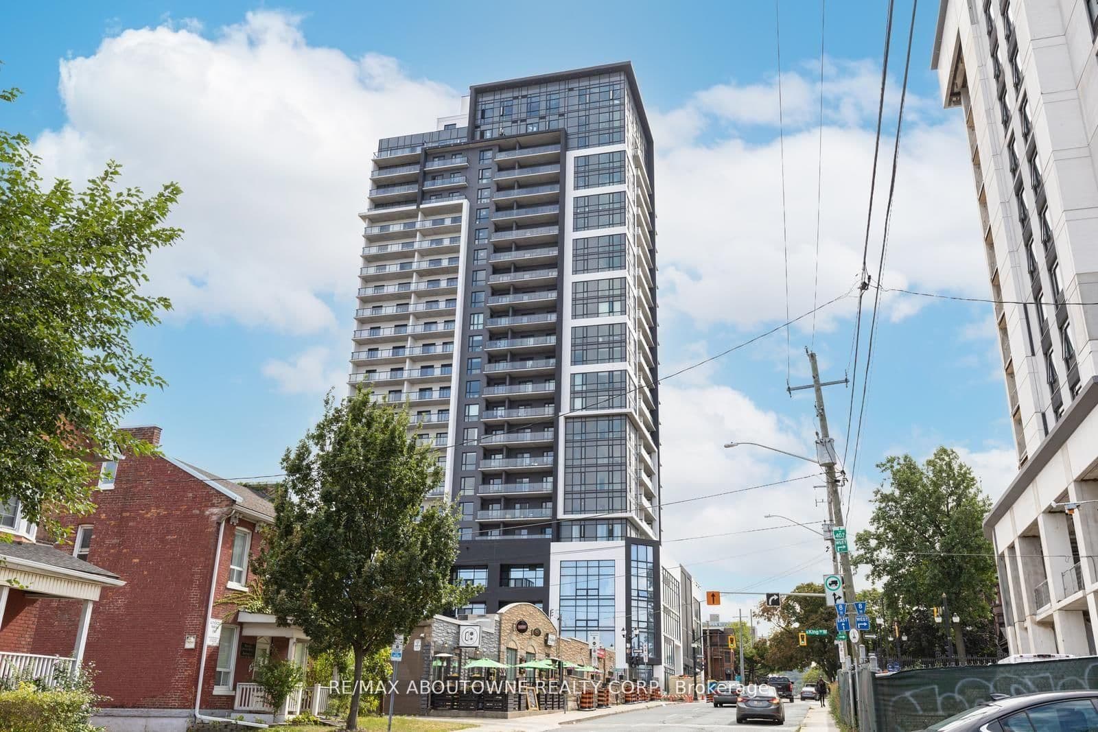 15 Queen Street S, Unit 2204