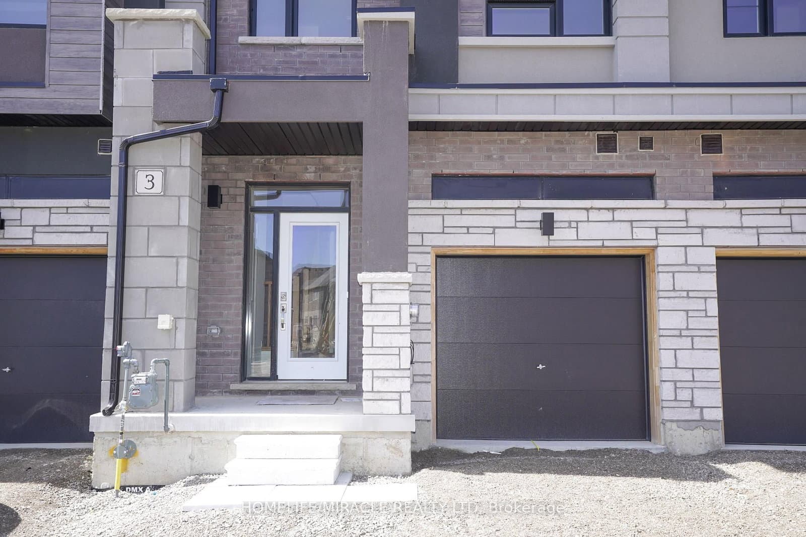 3 Wakeling Drive