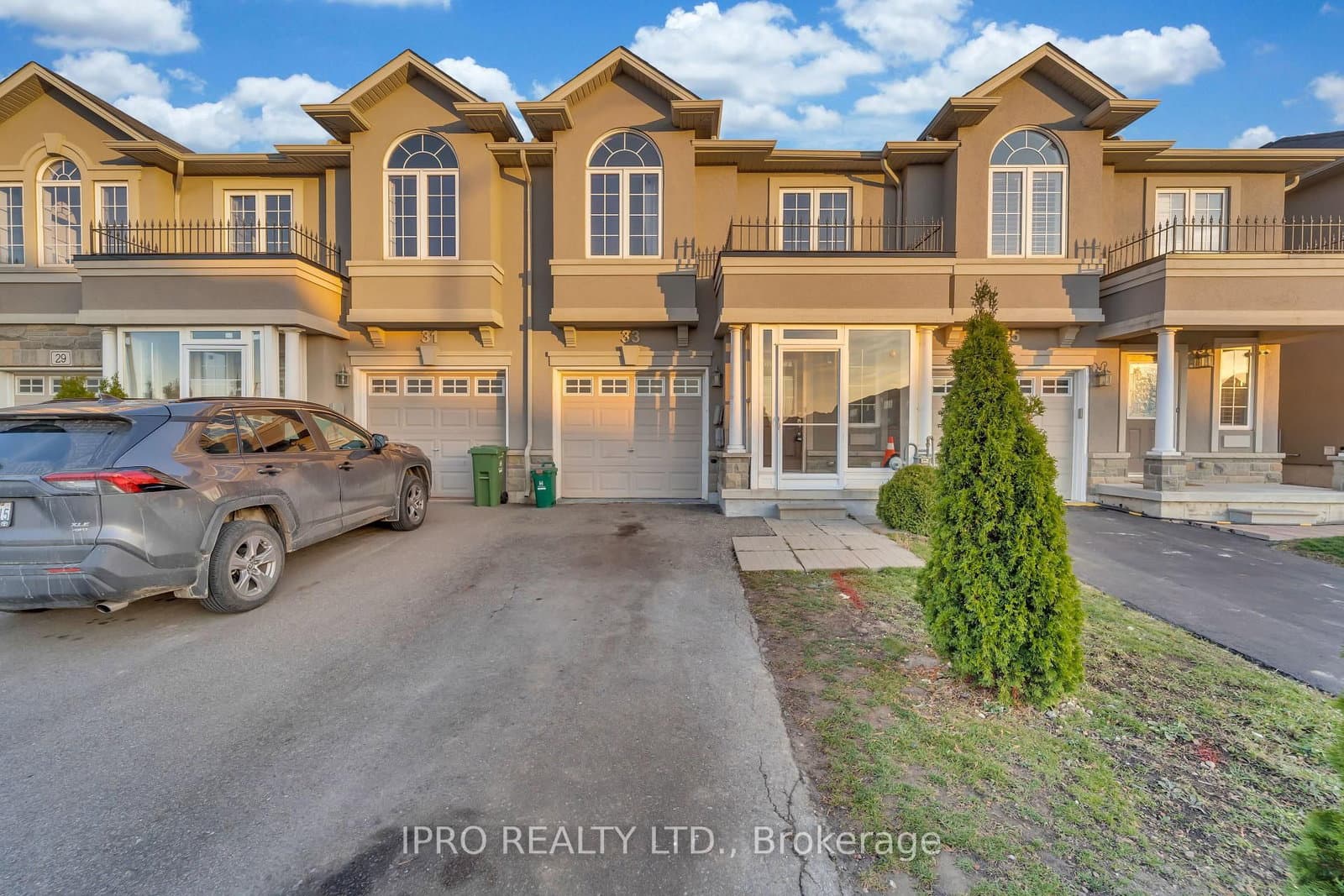 33 Trafalgar Drive