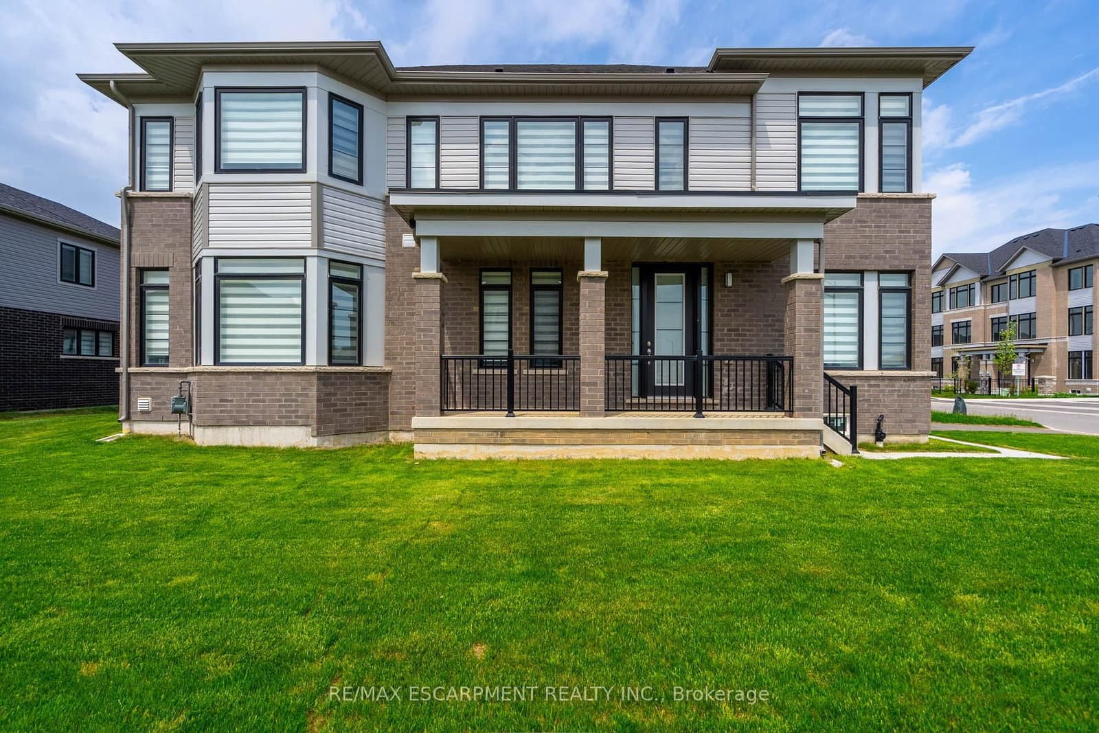 3 Freedom Crescent