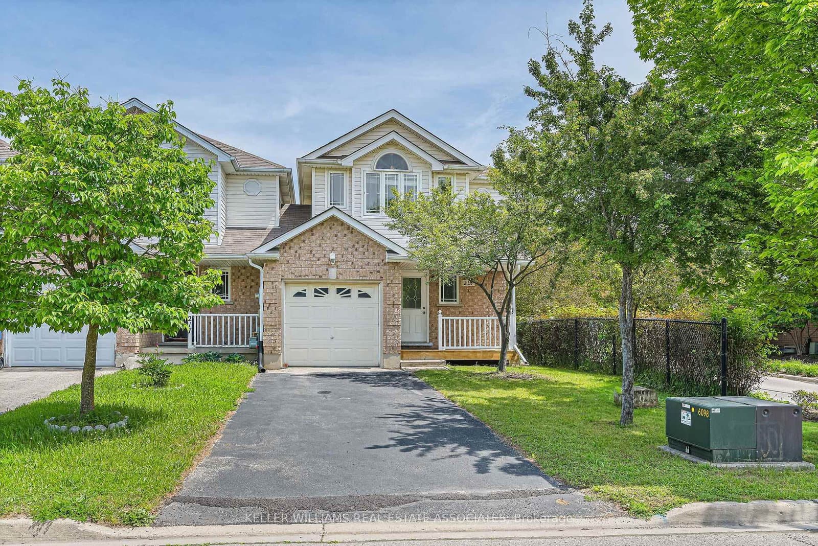 215 Terraview Crescent