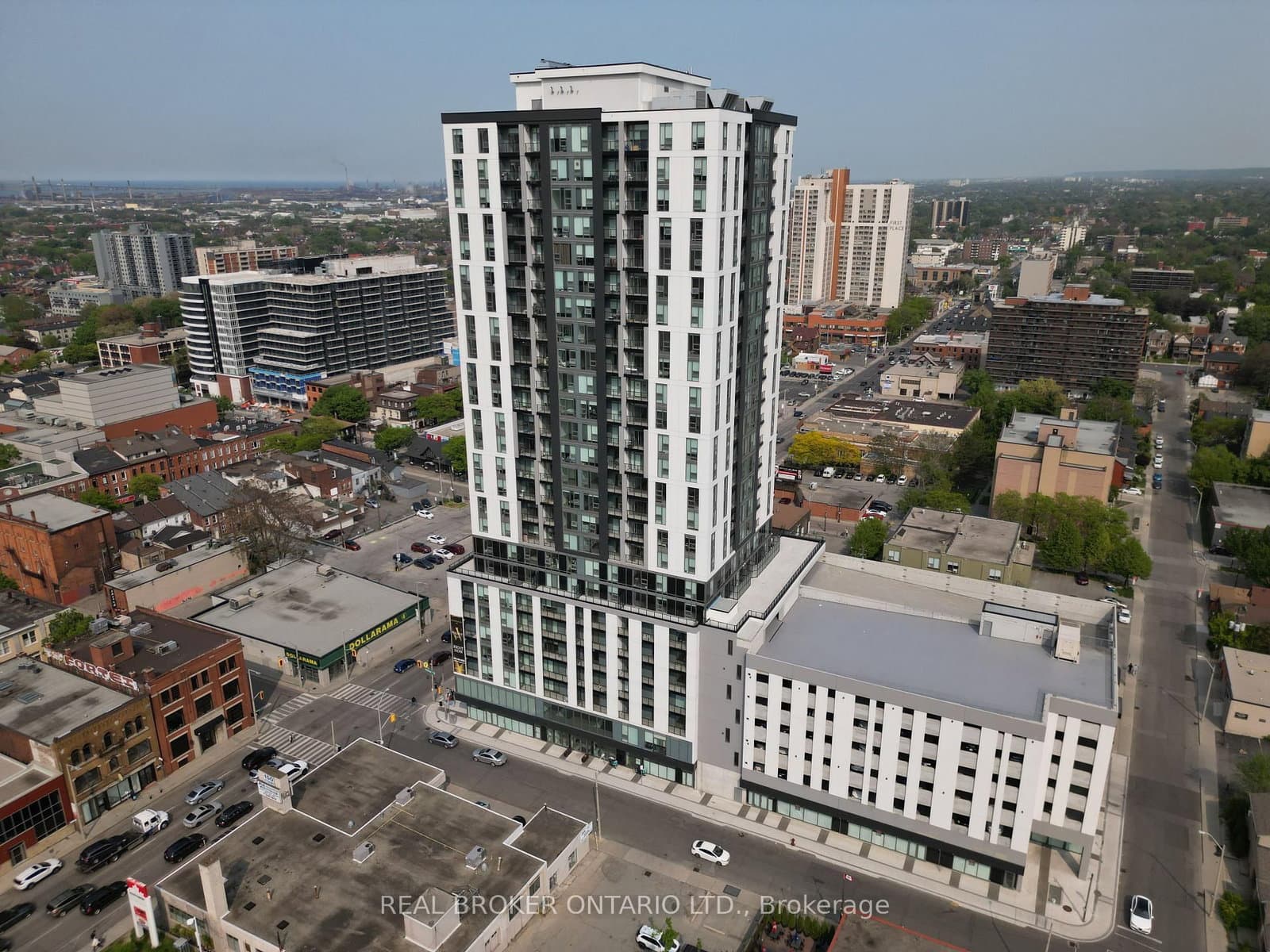 49 Walnut Street S, Unit 810