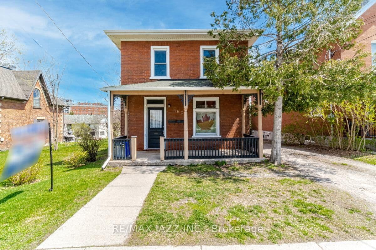 360 Mark Street, Unit Upper