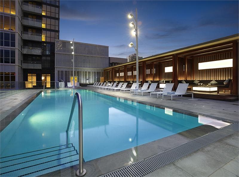 300 Front Street West Condos thumbnail 36