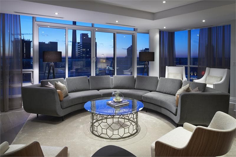 33 Bay at Pinnacle Centre Condos thumbnail 14