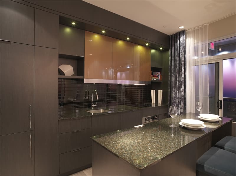 Flaire Condos thumbnail 20