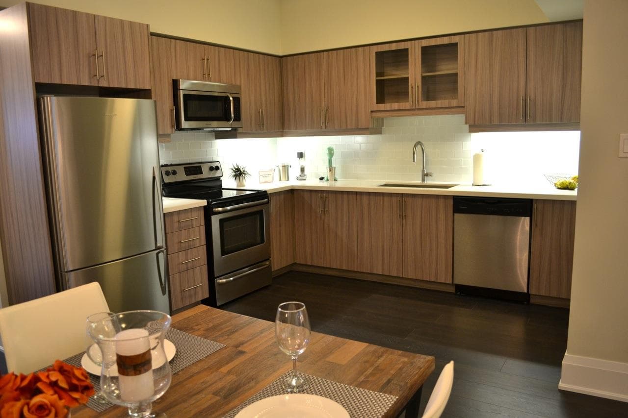 The Brownstones at Westown Townhouses thumbnail 9