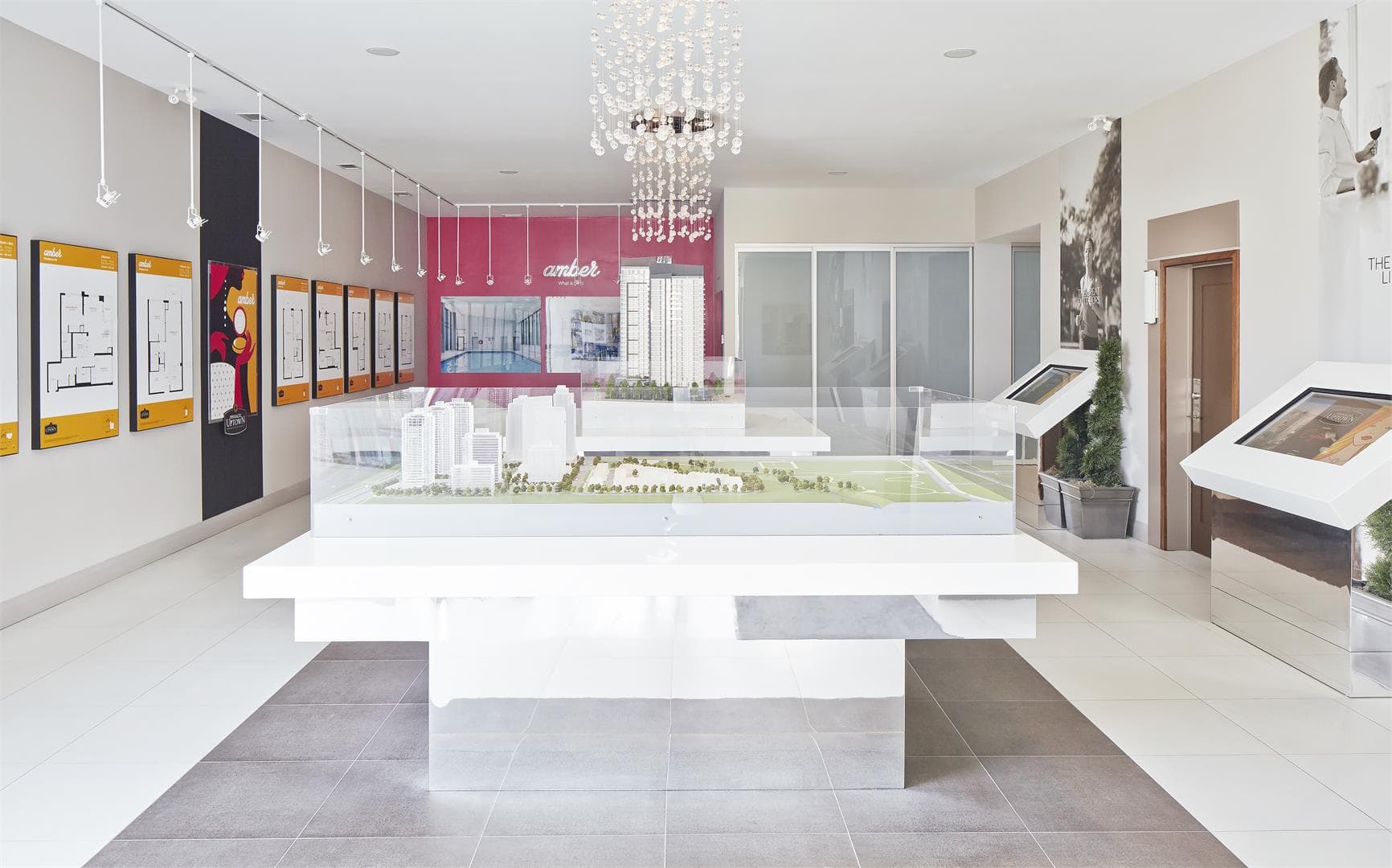 Amber Condos thumbnail 3