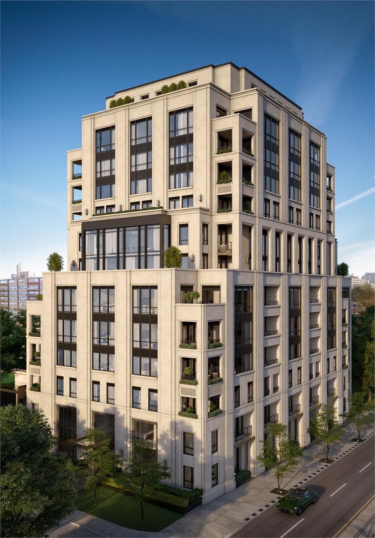 One Forest Hill Condos thumbnail 3