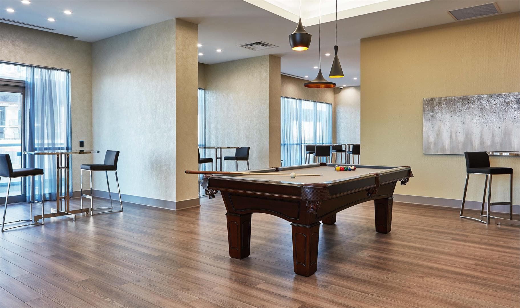 Amber Condos thumbnail 9