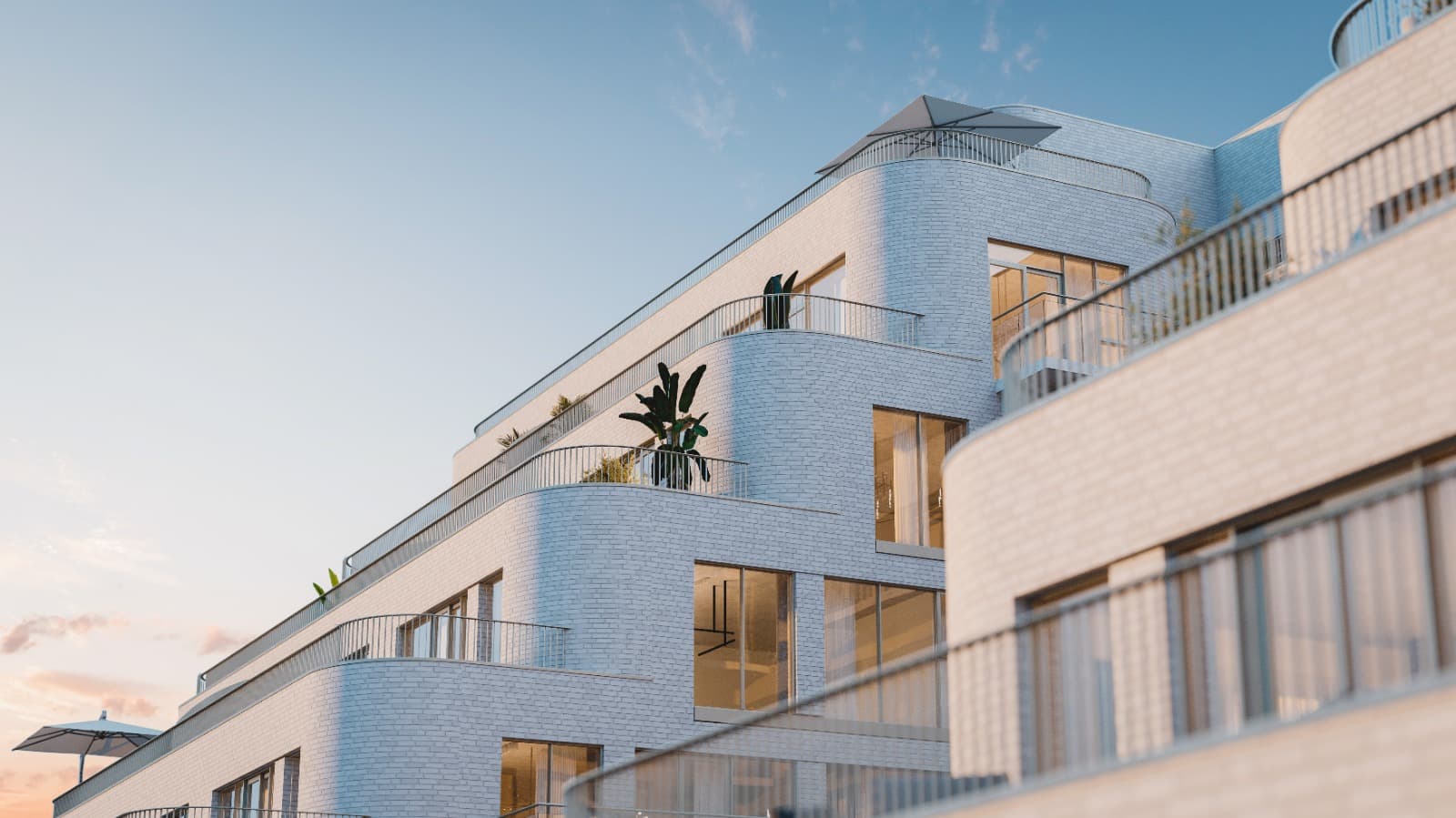 Reina Condos thumbnail 5