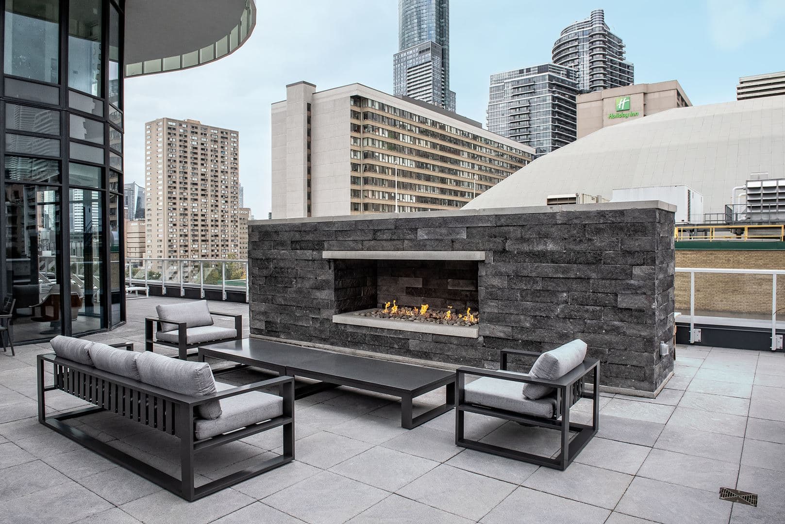 Stanley Condos thumbnail 15