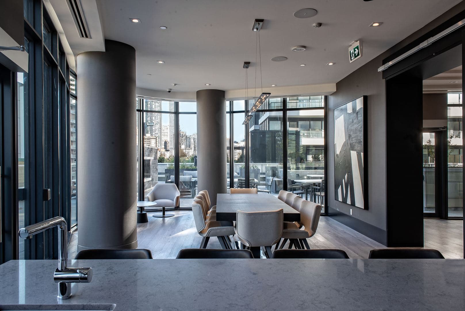 Stanley Condos thumbnail 22