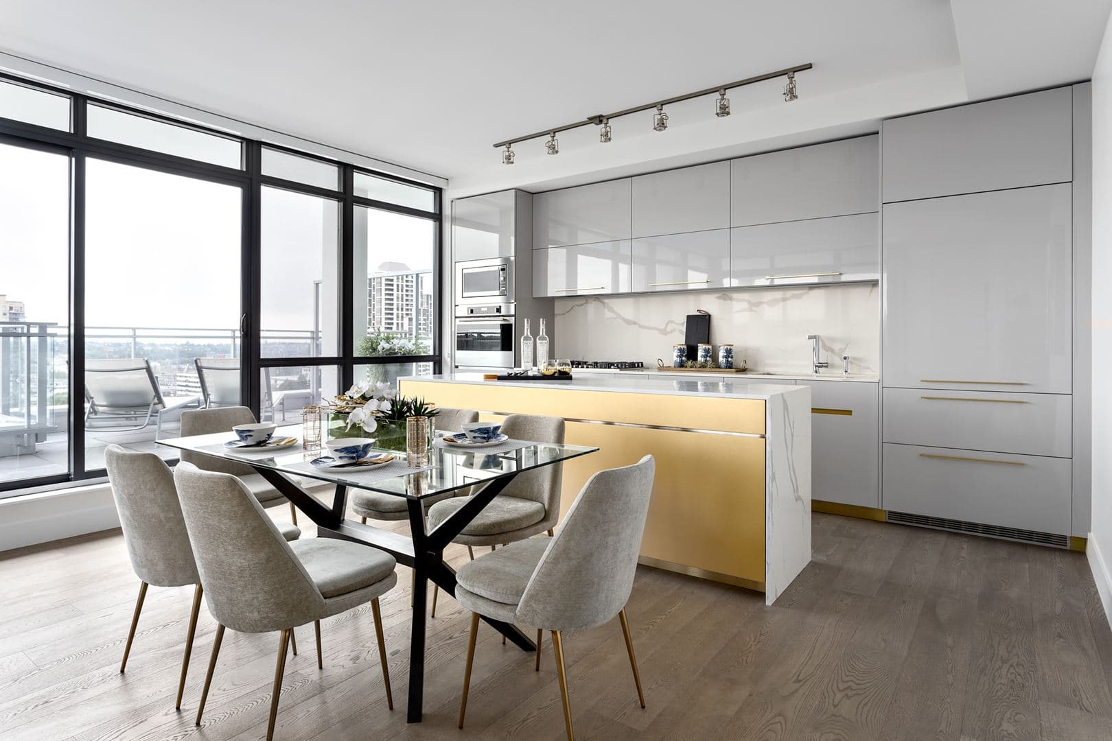 Bordeaux Condos thumbnail 23
