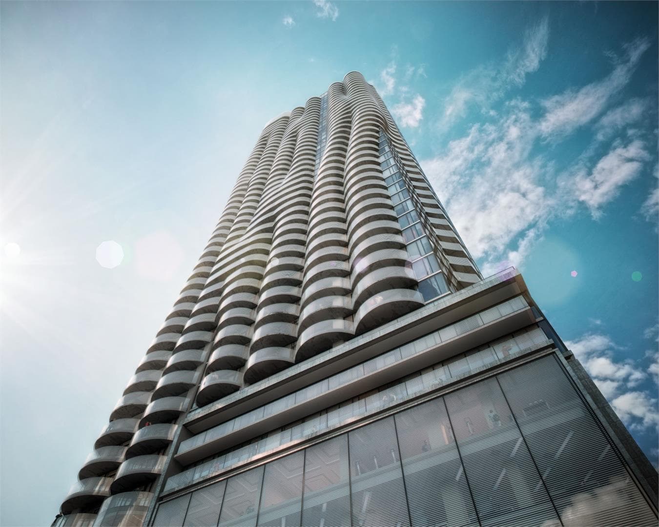 Claridge Icon Condos thumbnail 5