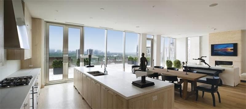 Symphony Tower Condos thumbnail 12