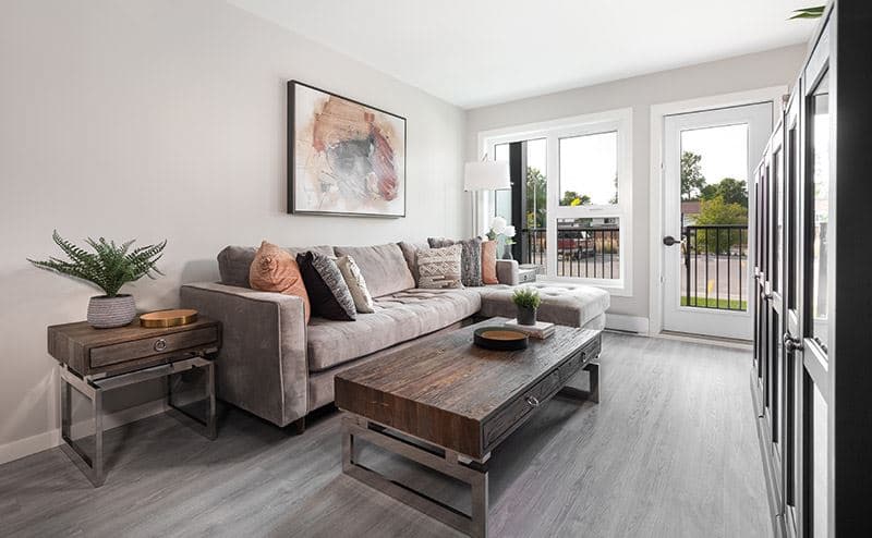 The Charles Condos thumbnail 8