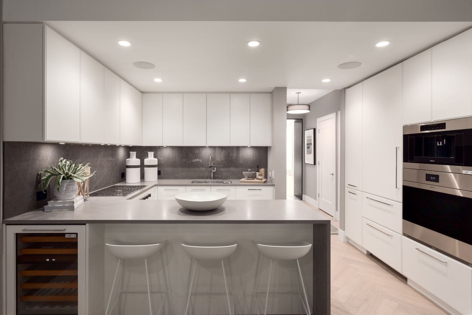 Chelsea Condos thumbnail 4