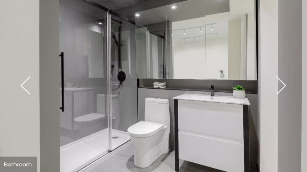 Enticy Condos thumbnail 12