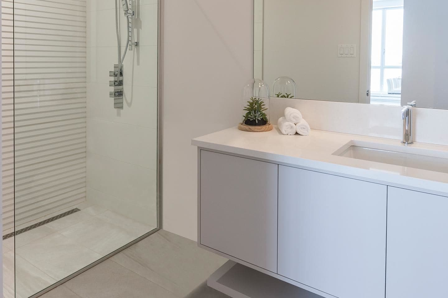 Le Solano Condos thumbnail 31