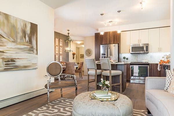 Legacy Park Condos thumbnail 5