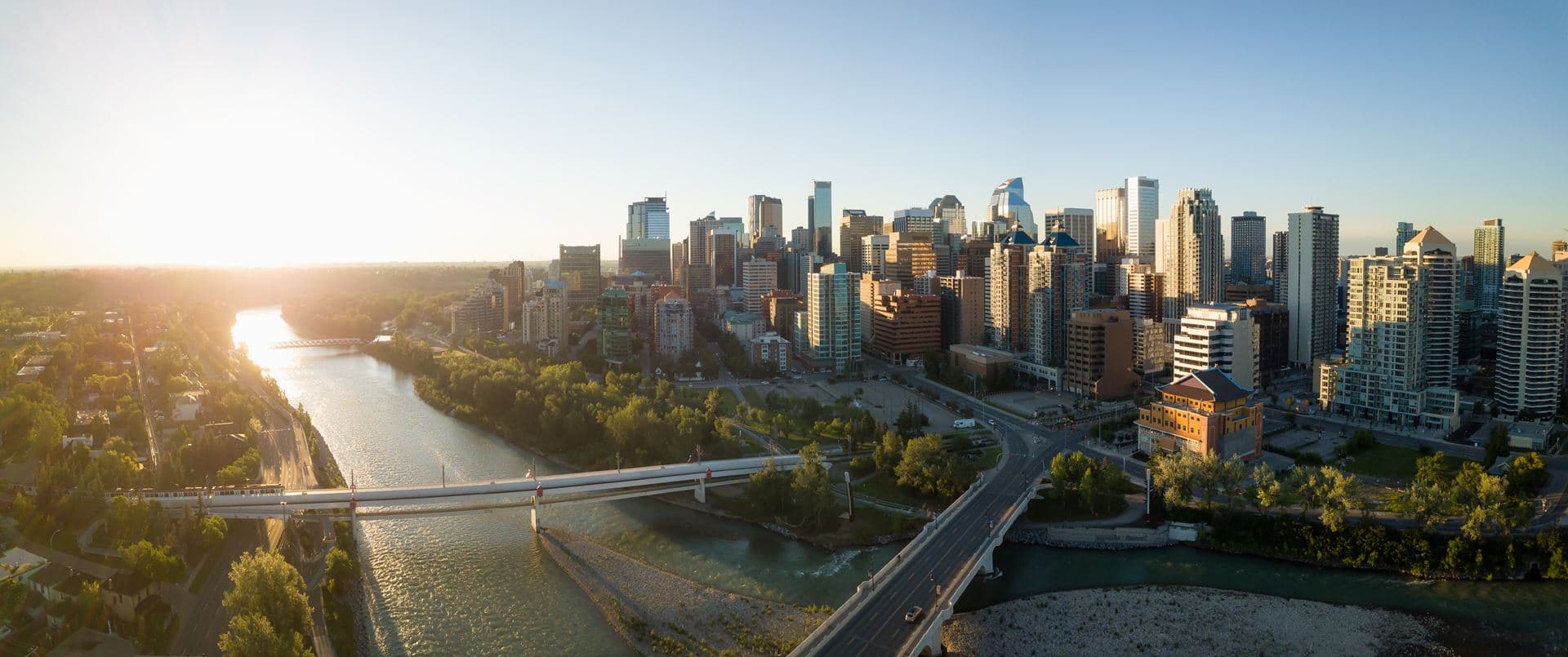 SOLA Calgary Condos thumbnail 2