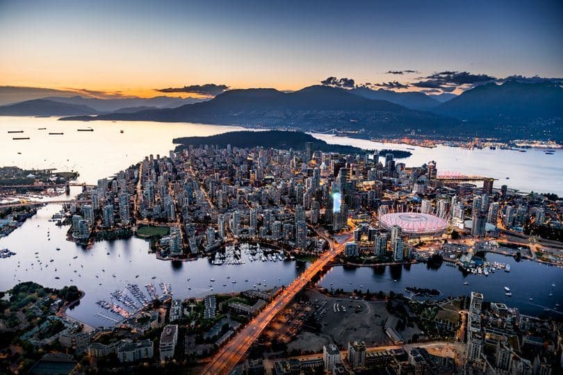 The Smithe Condos thumbnail 15