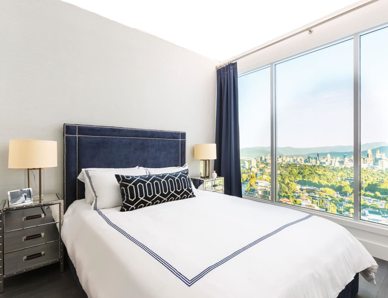 The Windsor Condos thumbnail 8